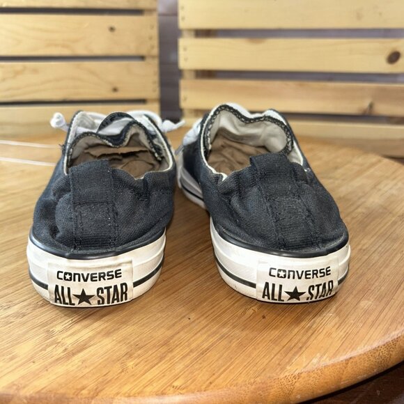 Converse Chuck Taylor Sneaker Women's Size 8 Black & White lace up skate shoes - Picture 3 of 7